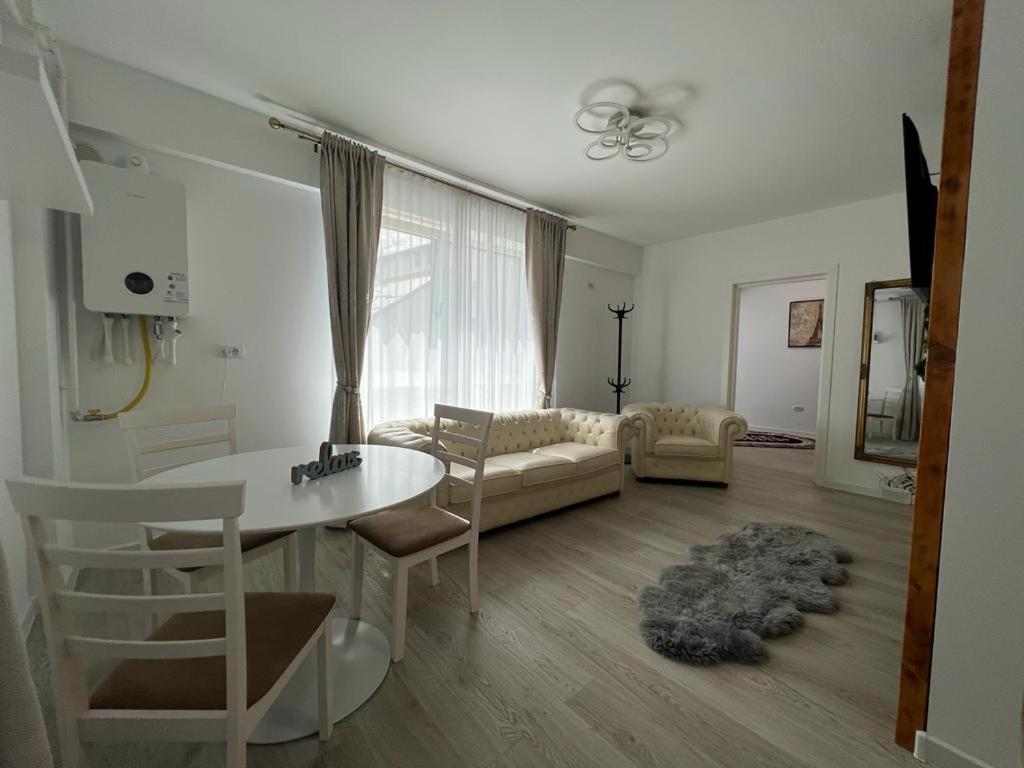 Cozy Accommodation Central City - Jászvásár Kültér fotó