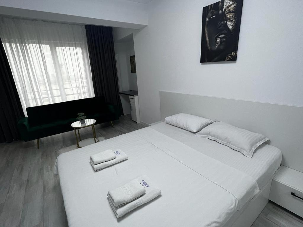 Cozy Accommodation Central City - Jászvásár Kültér fotó