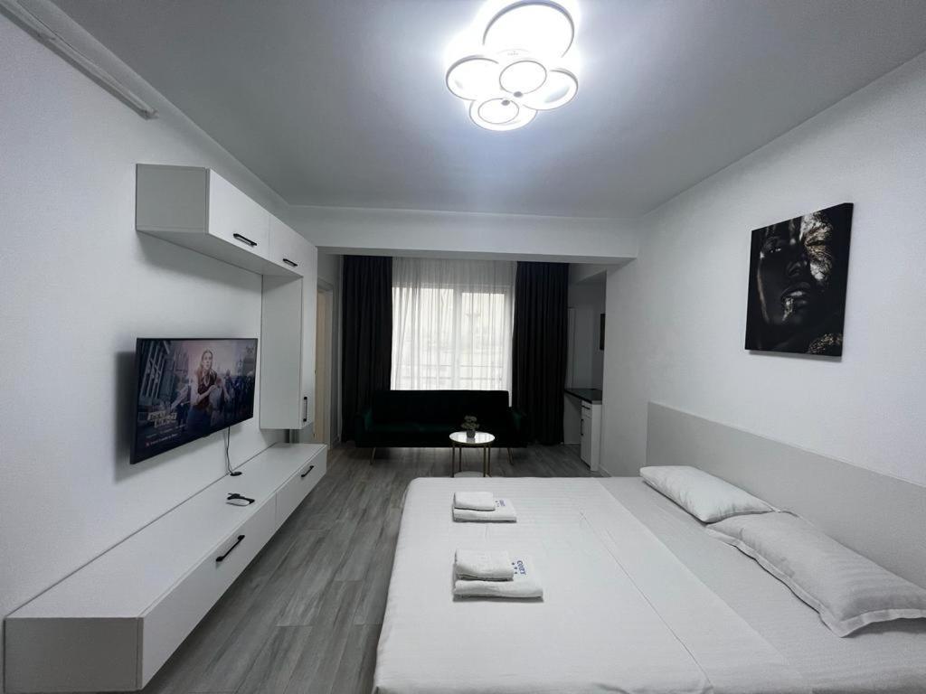 Cozy Accommodation Central City - Jászvásár Kültér fotó