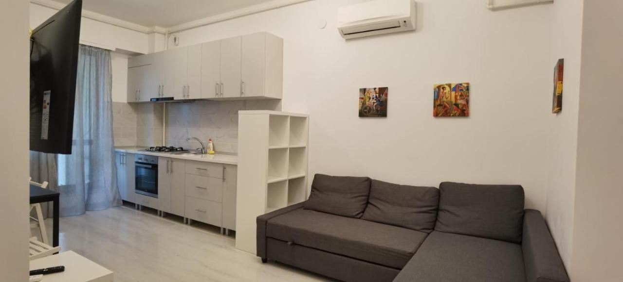 Cozy Accommodation Central City - Jászvásár Kültér fotó