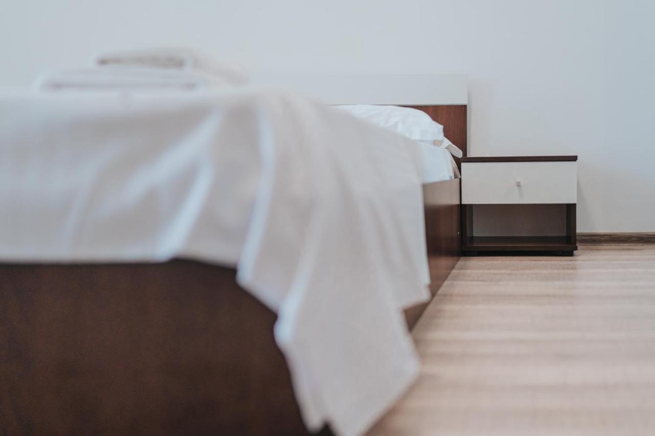 Cozy Accommodation Central City - Jászvásár Kültér fotó