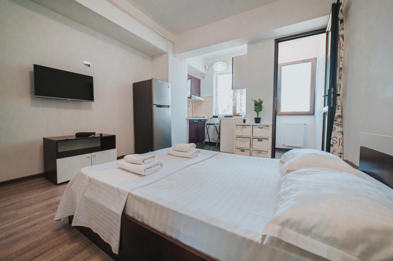 Cozy Accommodation Central City - Jászvásár Kültér fotó