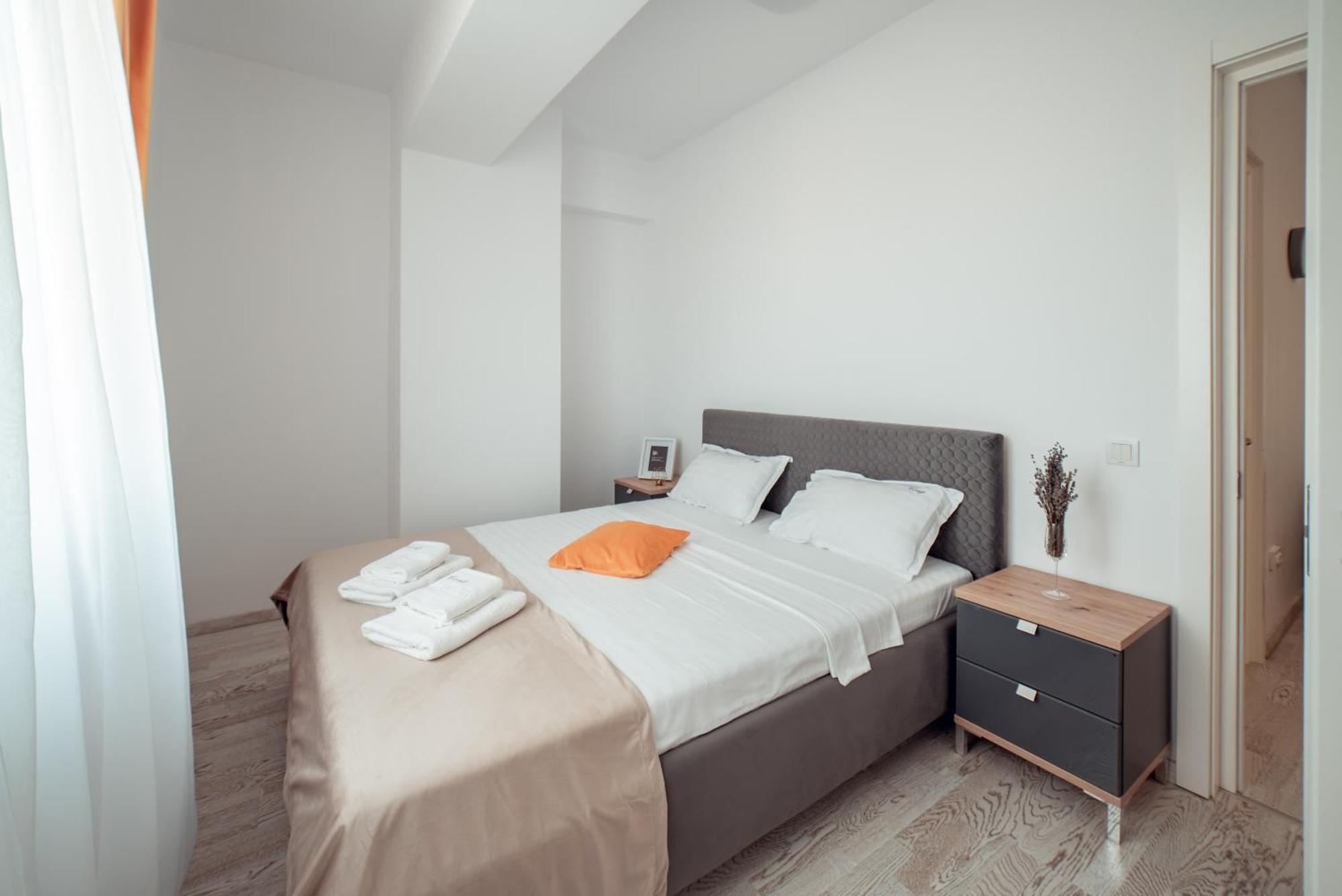 Cozy Accommodation Central City - Jászvásár Kültér fotó